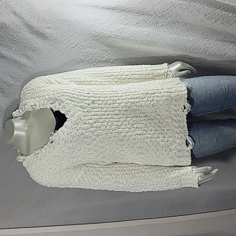 WHITE Sweater
